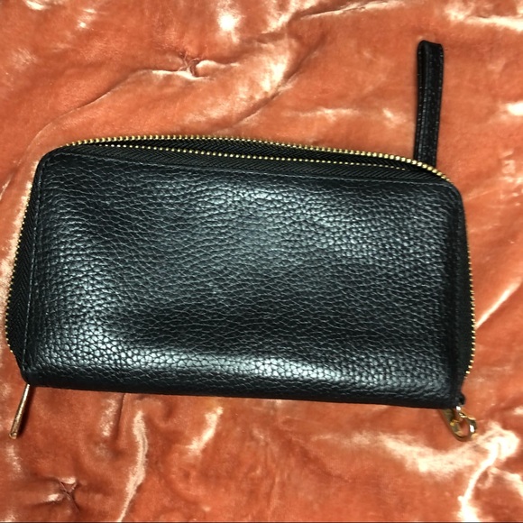 Michael Kors Wallet - Picture 3 of 3